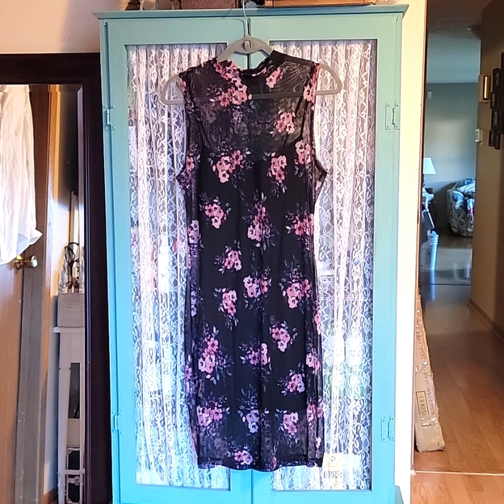 CHARLOTTE Russe 2 pc Floral dress